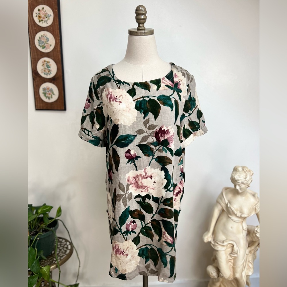 Bold Floral Grey Textured Mini Dress Small